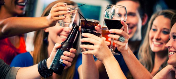 The Intricate Relationship Between Eye Health and Alcohol - Understanding the Risks