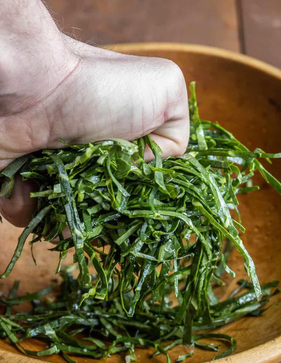 Cook Broccoli Leaves - Discover Nutritious and Delicious Ways to Enjoy This Often-Overlooked Green